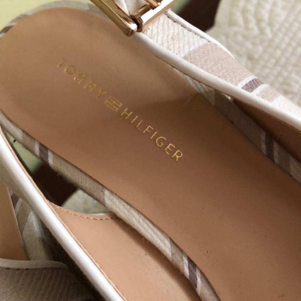 Darling Tommy Wedges - Picture 4 of 8